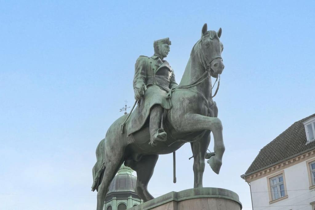 Charmerende Lejlighed Ved Nyhavn 3 Sal Kopenhagen Bagian luar foto