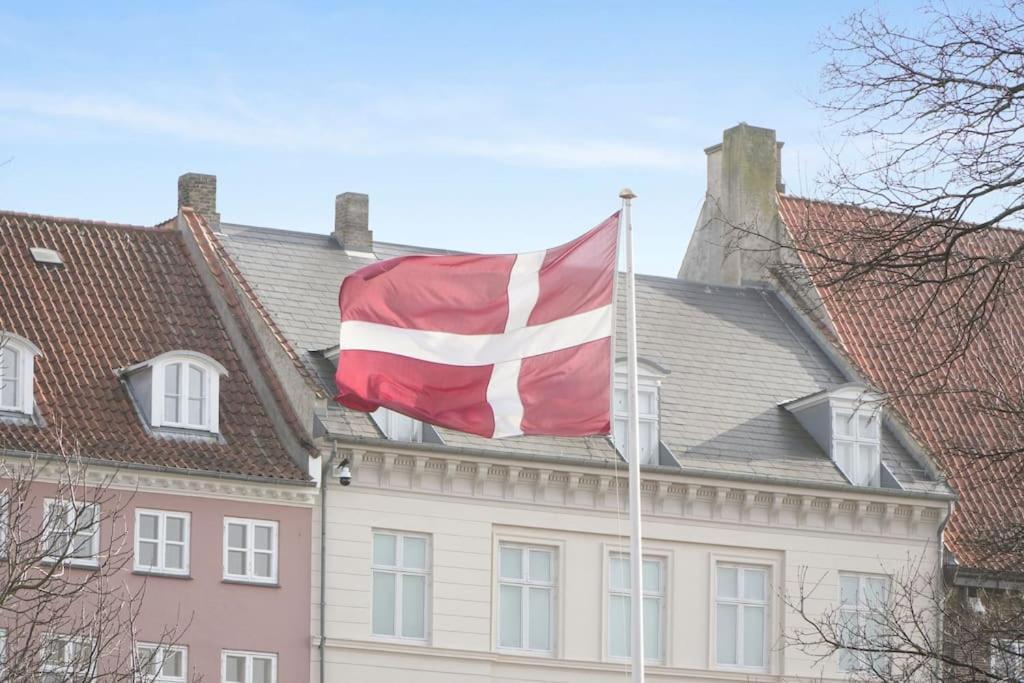 Charmerende Lejlighed Ved Nyhavn 3 Sal Kopenhagen Bagian luar foto