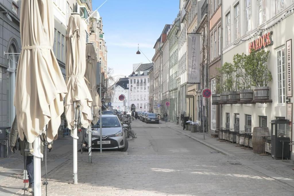 Charmerende Lejlighed Ved Nyhavn 3 Sal Kopenhagen Bagian luar foto
